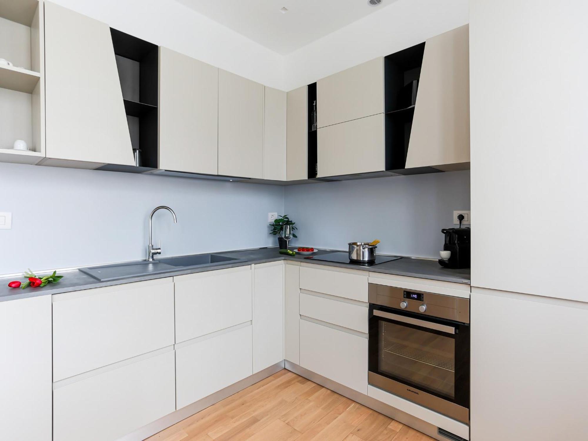 The Best Rent - Bright One-Bedroom Apartment In Corso Vittorio Emanuele II Milan Exterior photo
