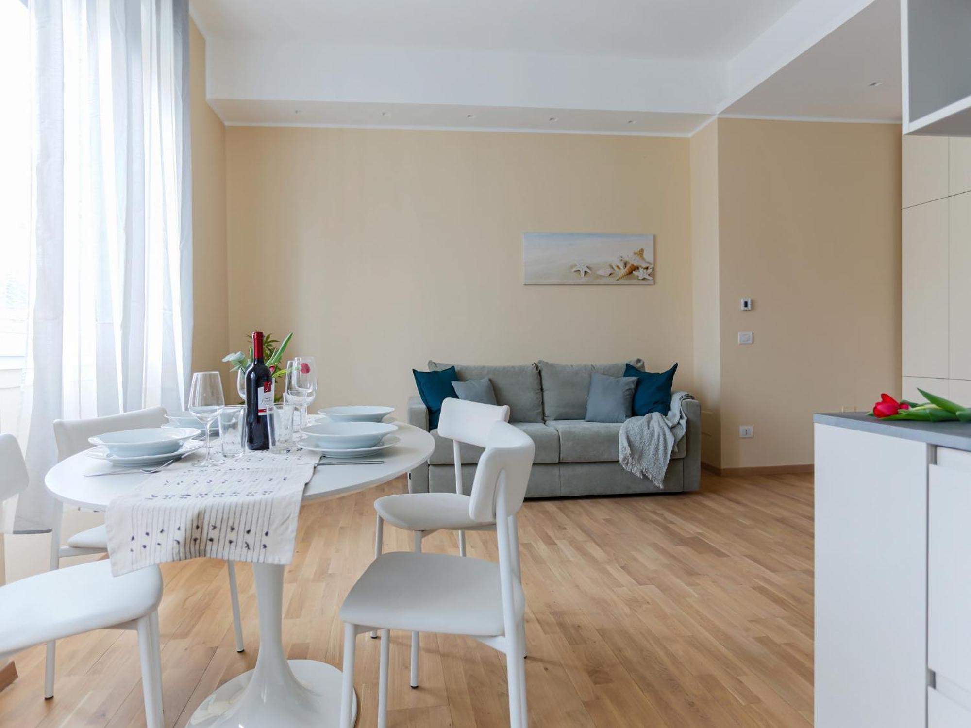 The Best Rent - Bright One-Bedroom Apartment In Corso Vittorio Emanuele II Milan Exterior photo