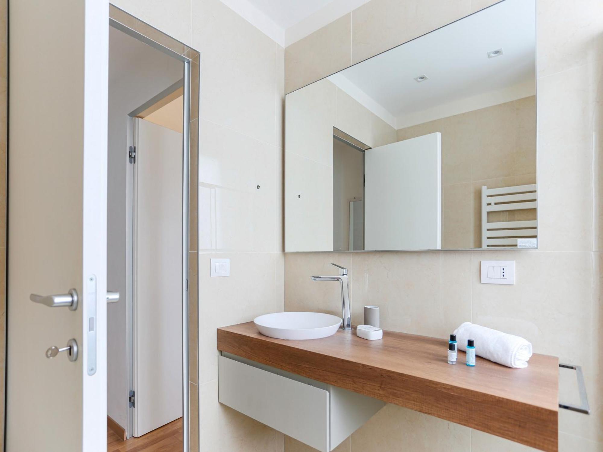 The Best Rent - Bright One-Bedroom Apartment In Corso Vittorio Emanuele II Milan Exterior photo
