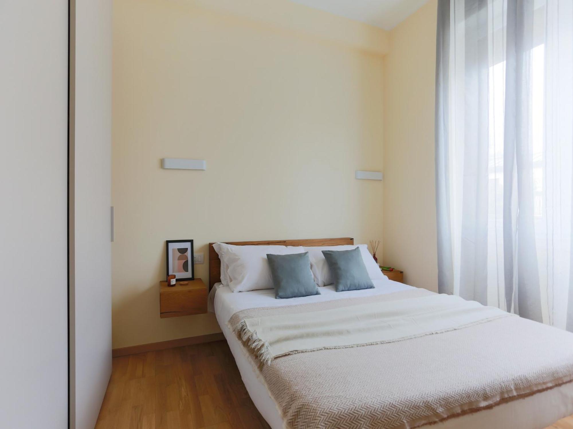 The Best Rent - Bright One-Bedroom Apartment In Corso Vittorio Emanuele II Milan Exterior photo
